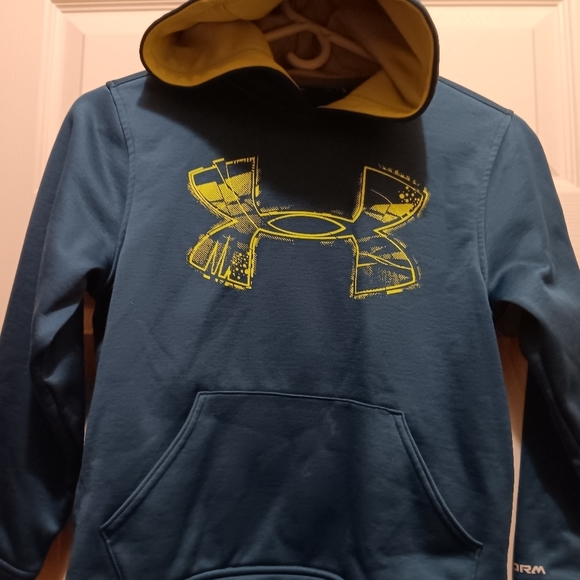 Under Armour Other - Under Armour Blue and yellow hoodie